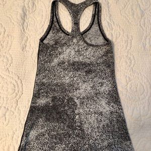 Lululemon Cool Racerback II Nulu - size 2